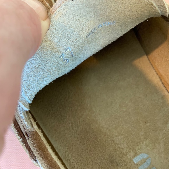 Miu Miu faded unlined suede loafers - Picture 6 of 9